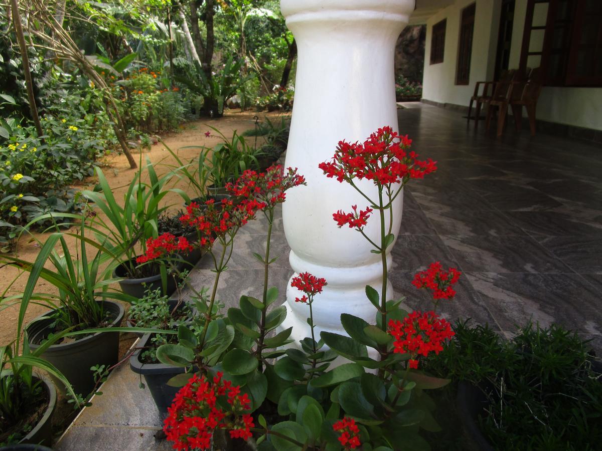 Maneesha Guest House Weligama Exterior photo